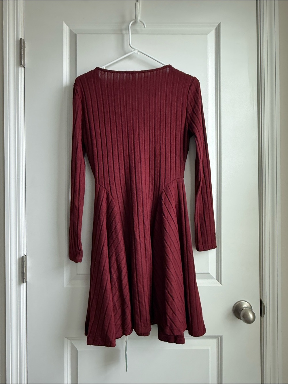 HALARA NWT Ribbed Fit-and-Flare Long-Sleeve Dress in Burgundy - Picture 2 of 3